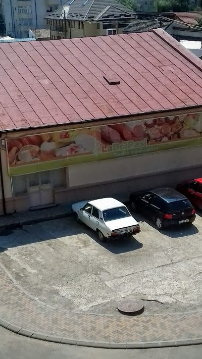 La doi paşi Str. Pieții