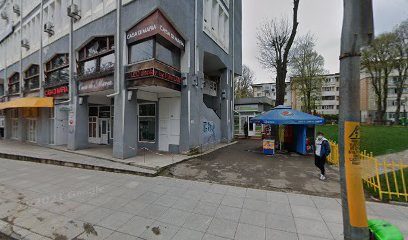 La doi paşi Strada Mihail Kogălniceanu nr. 1